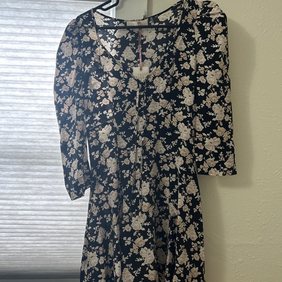 NWT LoveShackFancy Juree Floral Silk V-Neck Mini Dress in Almond Cookie Size 2 - Picture 6 of 7